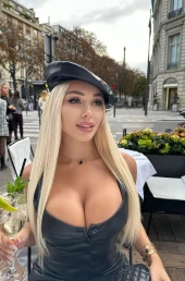 Проститутка Майя